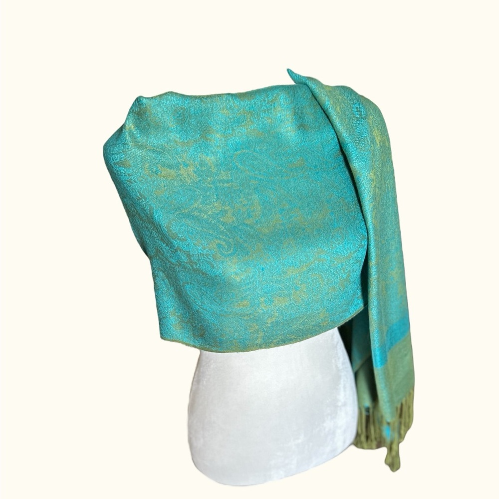 Splendid Pashmina Scarf/Shawl/Wrap Teal & Olive Green. 26” x 74”. $16. - Picture 2 of 5